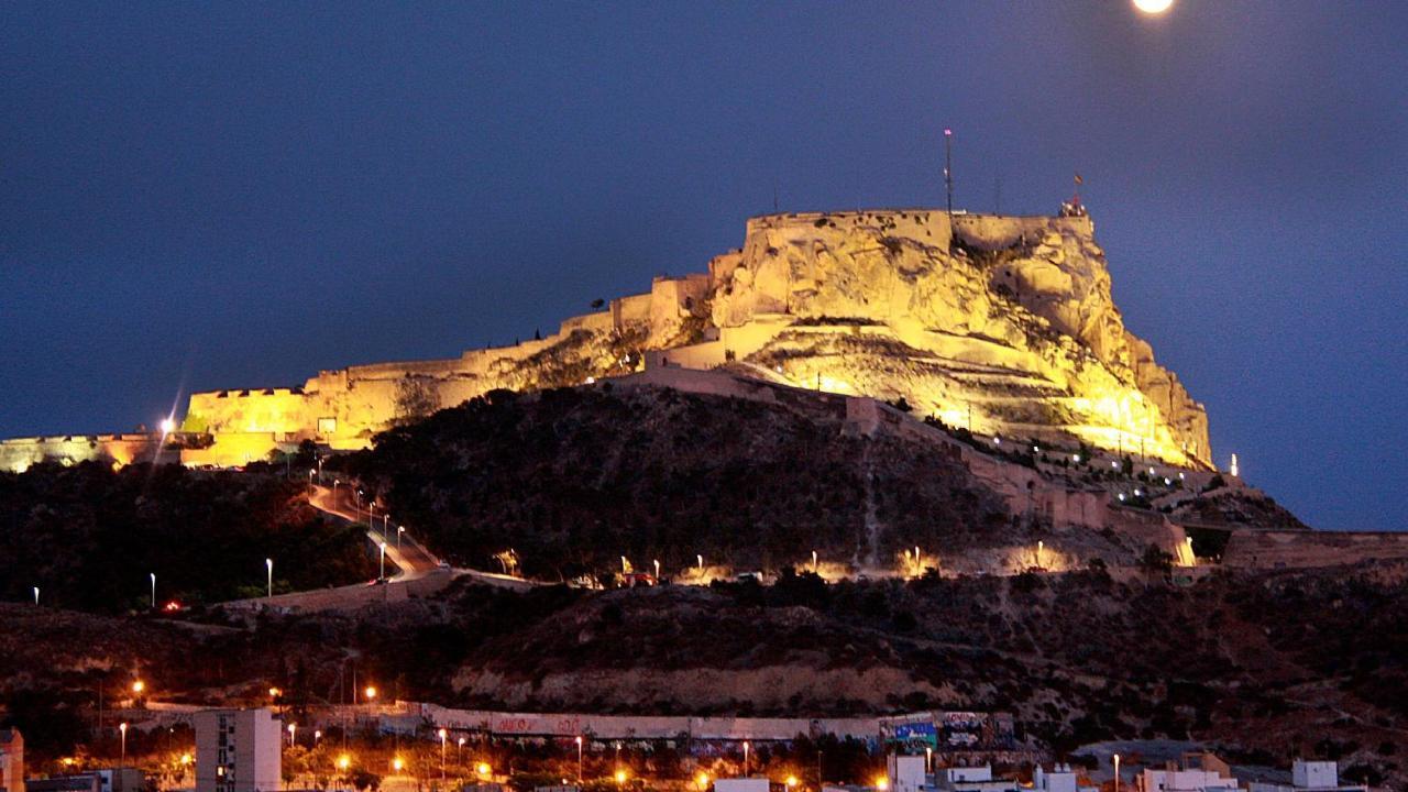 Viriatos Beach Alicante Bagian luar foto